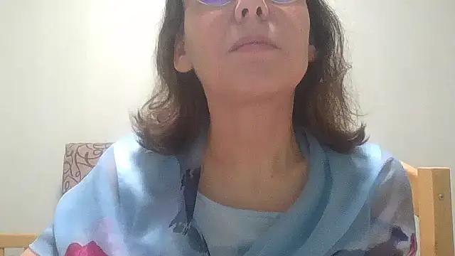 HollyJewel online show from 24, 11, 2025