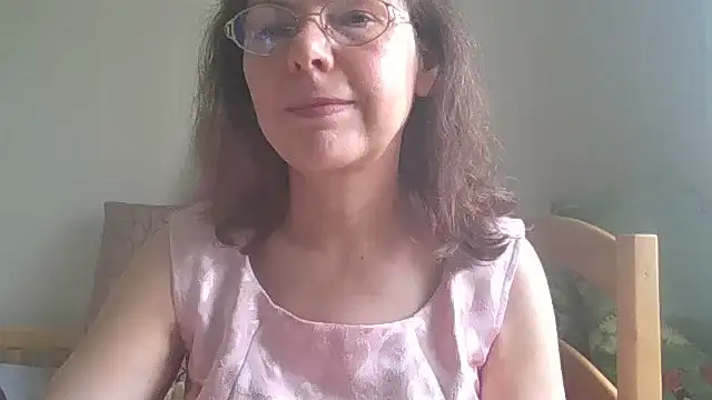 Snapshot of HollyJewel chatting on 20, 5, 2026 HollyJewel online show from 20, 5, 2026
