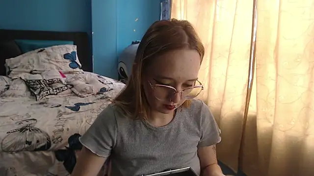 Snapshot of Liaroberts1 chatting on 18, 2, 2025 Liaroberts1 online show from 18, 2, 2025