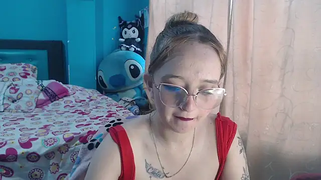 Snapshot of Liaroberts1 chatting on 26, 2, 2025 Liaroberts1 online show from 26, 2, 2025