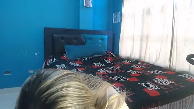 Liaroberts1 online show from 25, 11, 2025