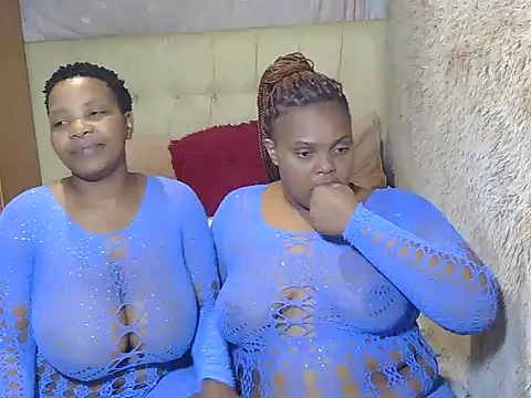 Snapshot of Xxxsluts chatting on 28, 11, 2025 Xxxsluts online show from 28, 11, 2025