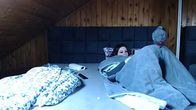 BoeseMoni1998 online show from 18, 2, 2025