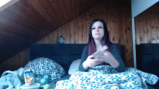 BoeseMoni1998 online show from 8, 10, 2025