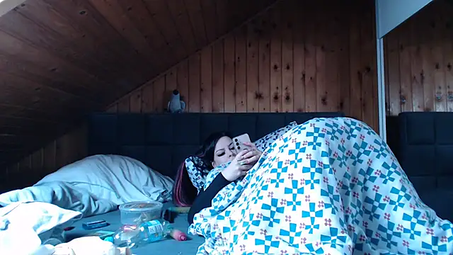 BoeseMoni1998 online show from 22, 10, 2025