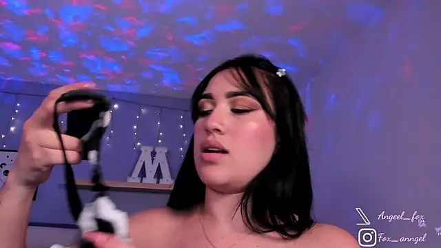 angeel fox online show from 17, 1, 2025