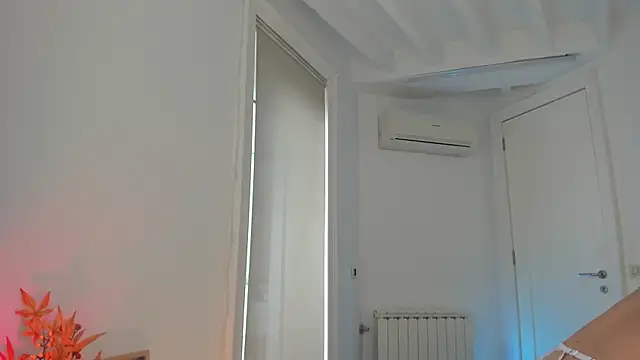 Snapshot of GoodGirll2133 chatting on 30, 9, 2025 GoodGirll2133 online show from 30, 9, 2025
