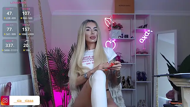 ArianaArianna online show from 6, 3, 2026