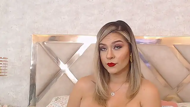 Snapshot of JoannaStanford chatting on 23, 12, 2024 JoannaStanford online show from 23, 12, 2024