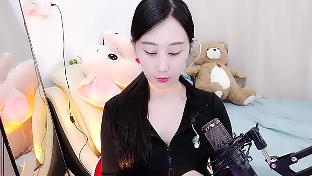 Snapshot of Alcohol_1 chatting on 12, 9, 2025 Alcohol 1 online show from 12, 9, 2025