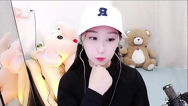 Snapshot of Alcohol_1 chatting on 15, 11, 2025 Alcohol 1 online show from 15, 11, 2025