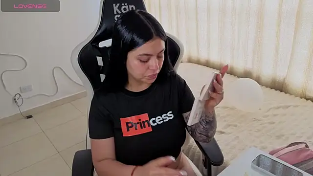 Victoryyy  online show from 17, 4, 2026