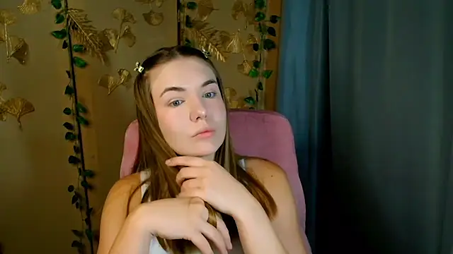 Snapshot of Glory_air chatting on 3, 7, 2026 Glory air online show from 3, 7, 2026