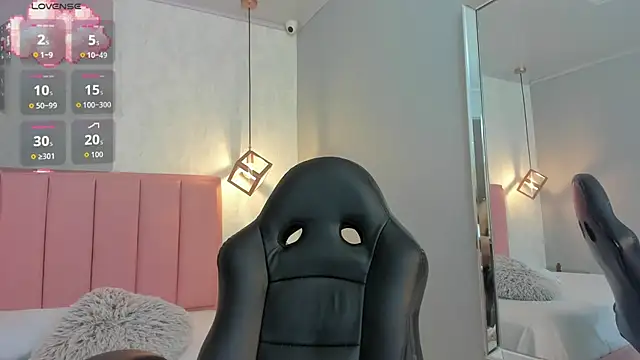 SUNNYCYRUS online show from 25, 9, 2025