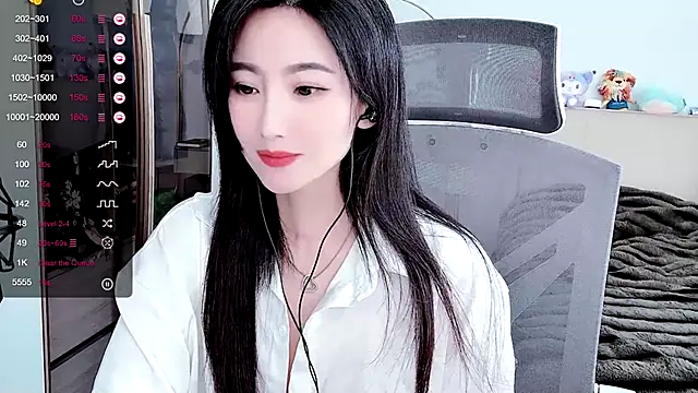 Snapshot of FeiFei-babe chatting on 10, 2, 2025 FeiFei-babe online show from 10, 2, 2025