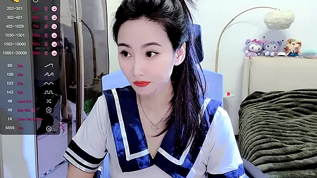 Snapshot of FeiFei-babe chatting on 13, 2, 2025 FeiFei-babe online show from 13, 2, 2025
