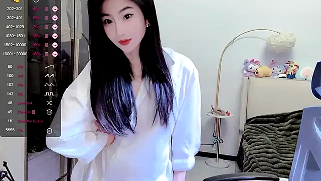 Snapshot of FeiFei-babe chatting on 4, 3, 2025 FeiFei-babe online show from 4, 3, 2025
