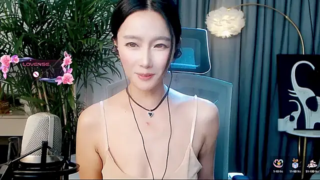 Snapshot of FeiFei-babe chatting on 9, 9, 2025 FeiFei-babe online show from 9, 9, 2025