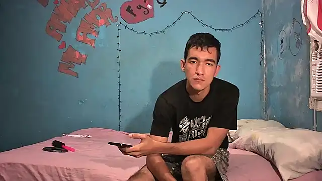 Snapshot of Sweetiefoxxx chatting on 28, 12, 2024 Sweetiefoxxx online show from 28, 12, 2024