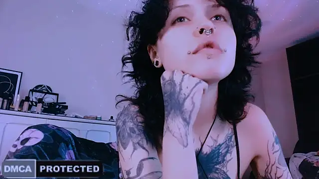 Snapshot of NaughtyLittleFox chatting on 8, 6, 2026 NaughtyLittleFox online show from 8, 6, 2026