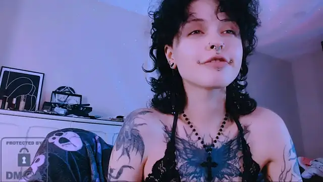 NaughtyLittleFox online show from 15, 6, 2026