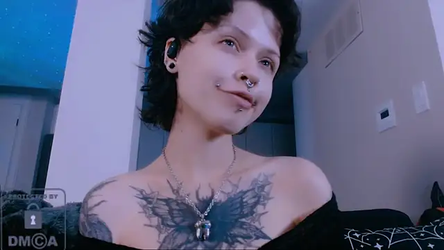 NaughtyLittleFox online show from 28, 7, 2026