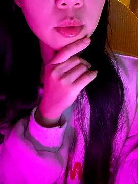 minmin2kk5 online show from 7, 11, 2025