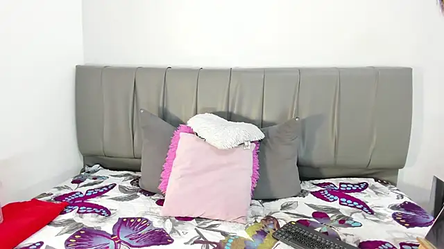 Snapshot of Cherllynn chatting on 27, 2, 2025 Cherllynn online show from 27, 2, 2025