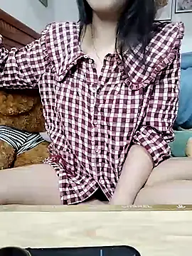 cream1299 online show from 20, 3, 2025