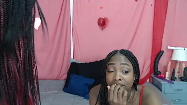 Snapshot of Nicole_Colette_ chatting on 10, 3, 2025 Nicole Colette online show from 10, 3, 2025
