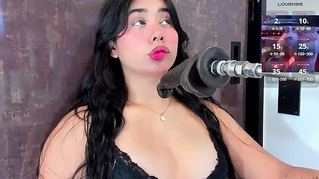 Snapshot of issie_cute chatting on 22, 3, 2025 issie cute online show from 22, 3, 2025