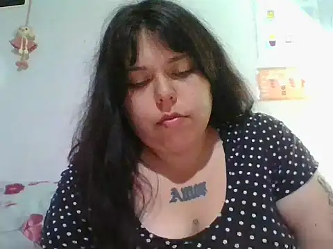Snapshot of scarletttlove chatting on 18, 4, 2026 scarletttlove online show from 18, 4, 2026