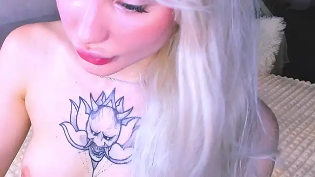 Snapshot of Sweeet_Barbie chatting on 15, 9, 2025 Sweeet Barbie online show from 15, 9, 2025