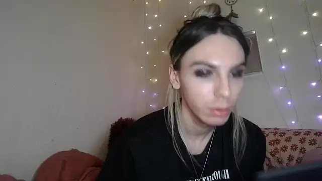 Snapshot of NotYourTransBaby chatting on 28, 2, 2026 NotYourTransBaby online show from 28, 2, 2026