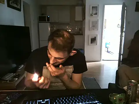 Snapshot of mihaimichael chatting on 3, 5, 2026 mihaimichael online show from 3, 5, 2026