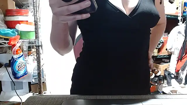 Snapshot of AstridFalk23 chatting on 3, 12, 2025 AstridFalk23 online show from 3, 12, 2025