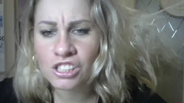 TherestlessKitty online show from 28, 1, 2025