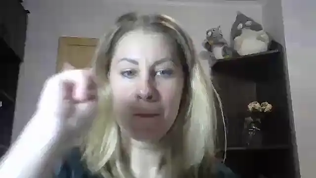 TherestlessKitty online show from 3, 2, 2025