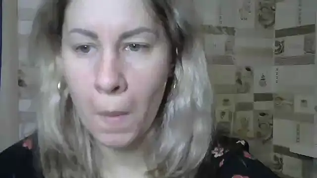 TherestlessKitty online show from 17, 2, 2025