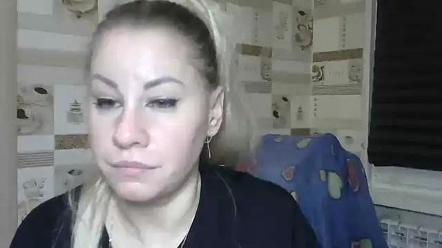 TherestlessKitty online show from 18, 12, 2025