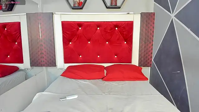 Karoll014 online show from 29, 1, 2025