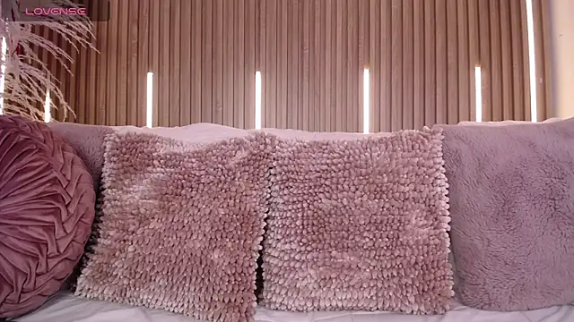 Tayzon Foxxx online show from 15, 3, 2026