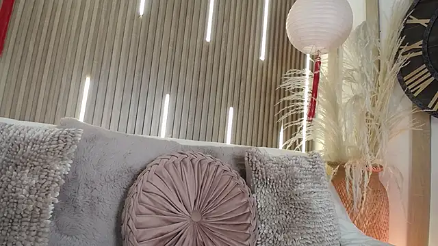 Tayzon Foxxx online show from 9, 4, 2026