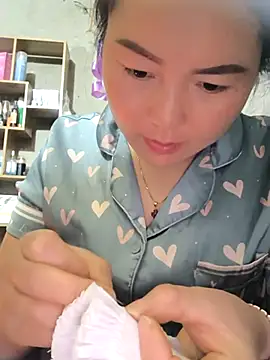 Sweetlove 77 online show from 10, 2, 2025