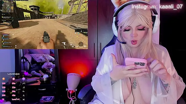 Irinaa Scarlett online show from 8, 1, 2025