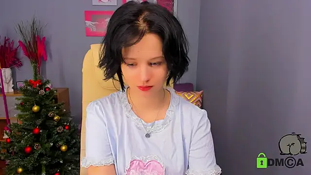 Snapshot of Alina_Mills chatting on 25, 12, 2024 Alina Mills online show from 25, 12, 2024