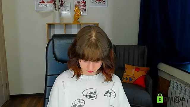 Snapshot of Alina_Mills chatting on 14, 10, 2025 Alina Mills online show from 14, 10, 2025