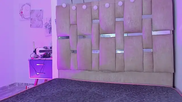 Black Rose2 online show from 19, 12, 2025