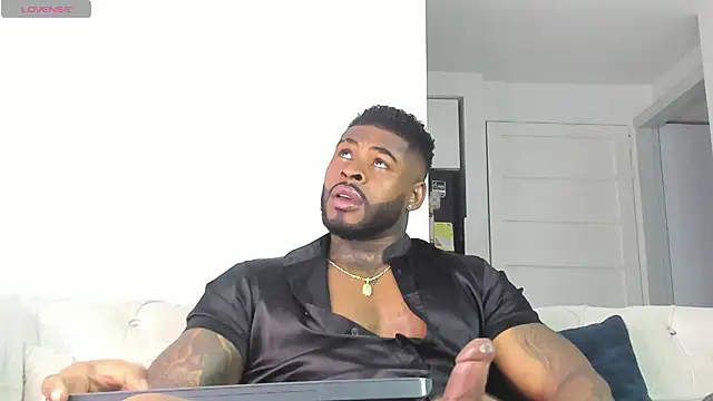 Snapshot of Makonneen chatting on 13, 6, 2026 Makonneen online show from 13, 6, 2026