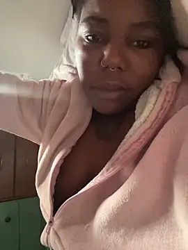 Goddess Nafeesha online show from 14, 11, 2025